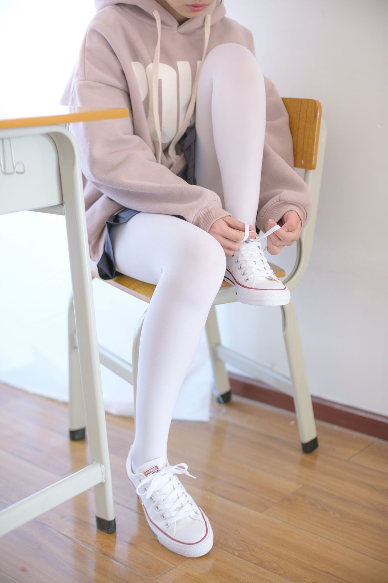 丝袜美腿预览图