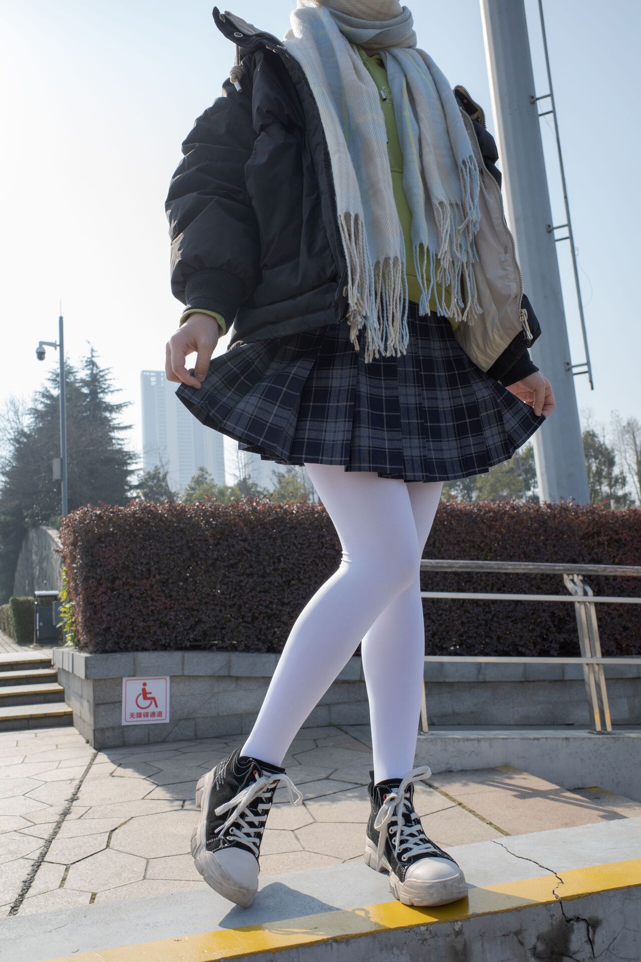 丝袜美腿预览图