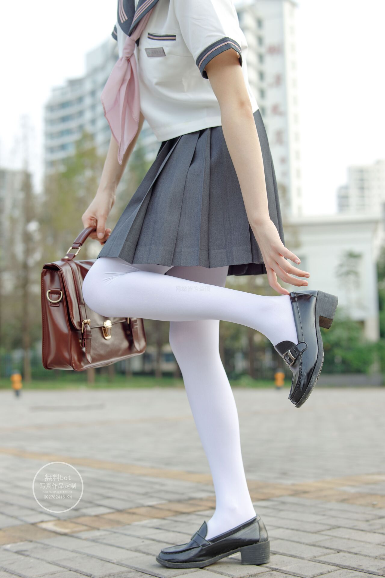 丝袜美腿预览图