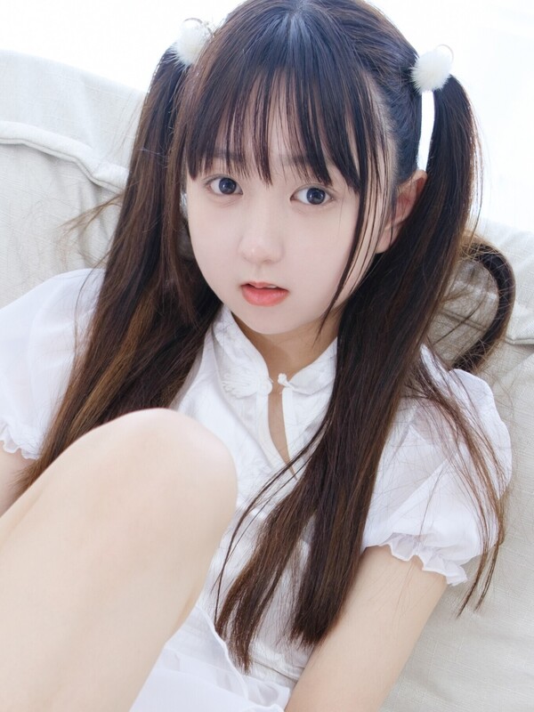 「稚乖画册」新堂01 – 团子