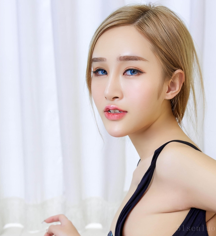  [AISS爱丝] 06.07 F6020《街头小秘书-上》